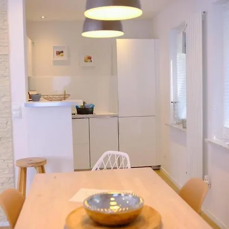 Happytime 度假居 宾茨